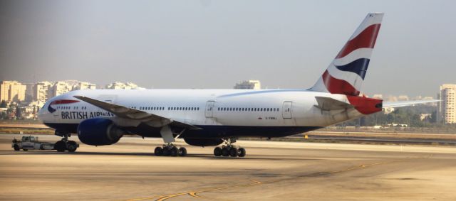 Boeing 777-200 (G-YMMJ)