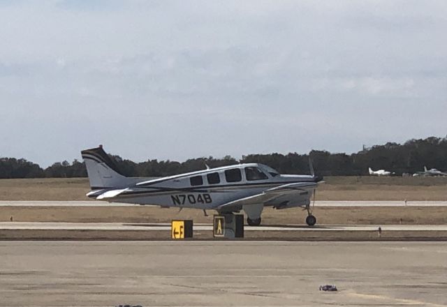 Beechcraft Bonanza (36) (N704B)