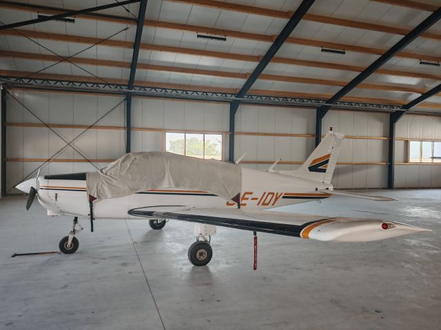 Piper Cherokee (SE-IDY)
