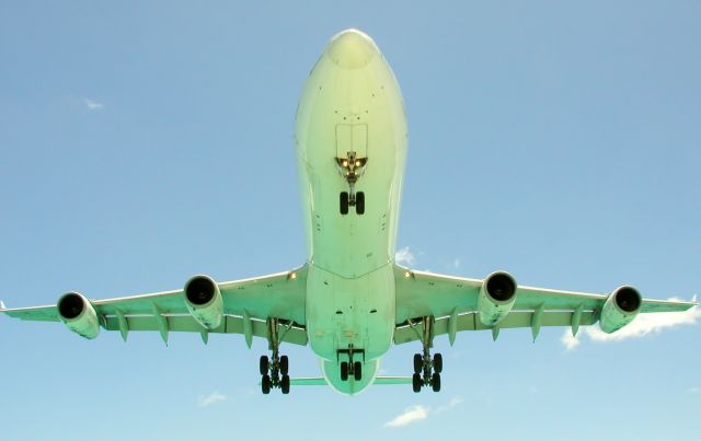 Airbus A340-300 (F-GLZO)