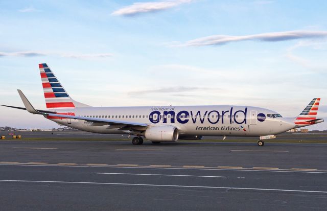 Boeing 737-800 (N919NN) - 1st upload of this brand new OneWorld special livery on N919NN. Seen @ KBOS Logan 04/10/17