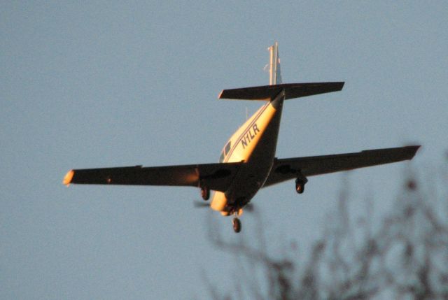 Piper PA-24 Comanche (N1LR)