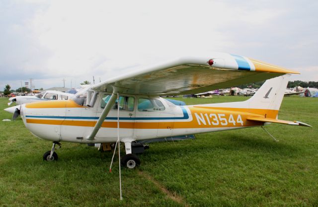 Cessna Skyhawk (N13544)