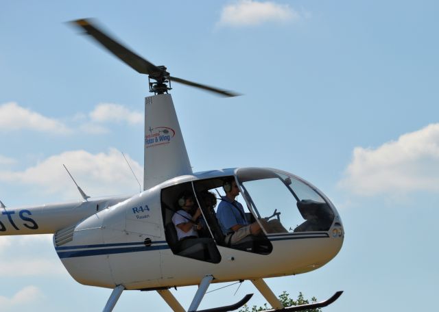 Robinson R-44 (N86TS)