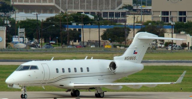 Bombardier Challenger 300 (N518GS) - Taxiing to parking, owned by George Strait