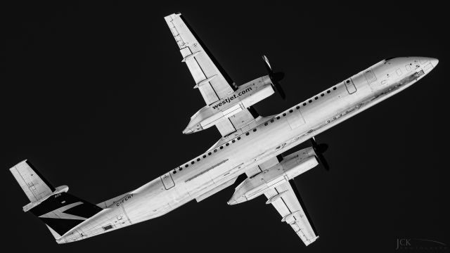 de Havilland Dash 8-400 (C-FENY)