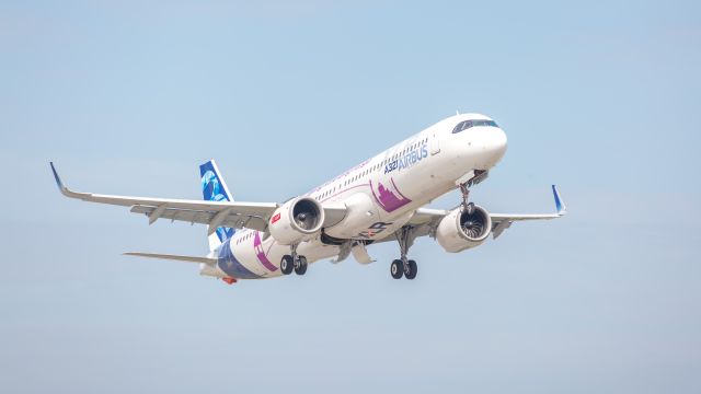 Airbus A321 (F-WXLR)