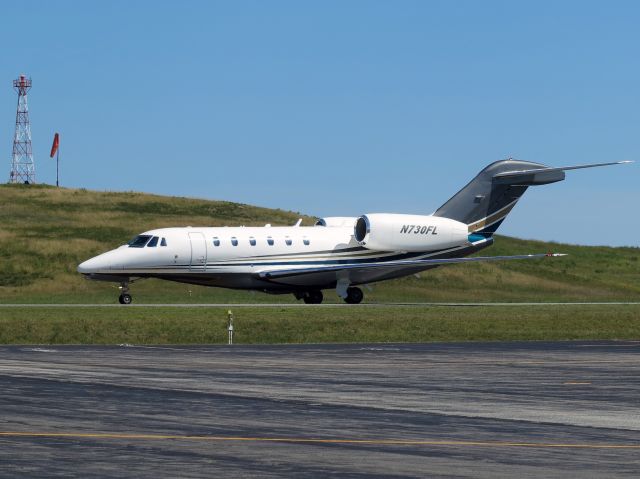 Cessna Citation X (N730FL) - After landing runway 22. Fastest business jet in the market.