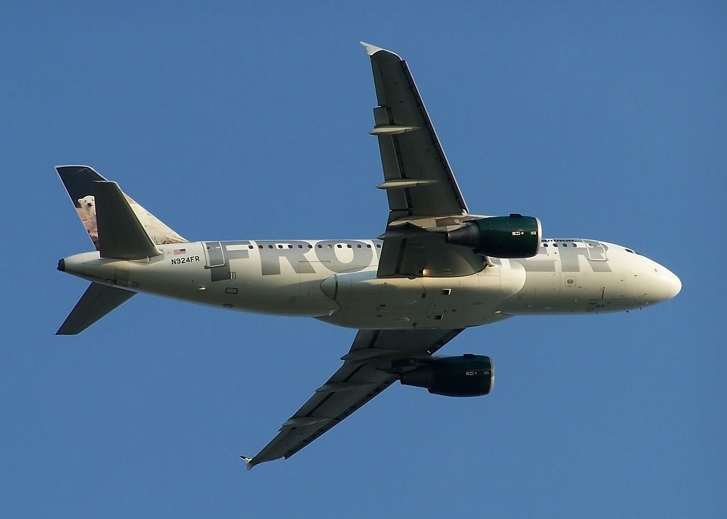 Airbus A319 (N924FR)