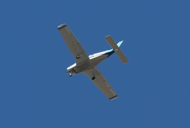 Piper Cherokee (N5356F)