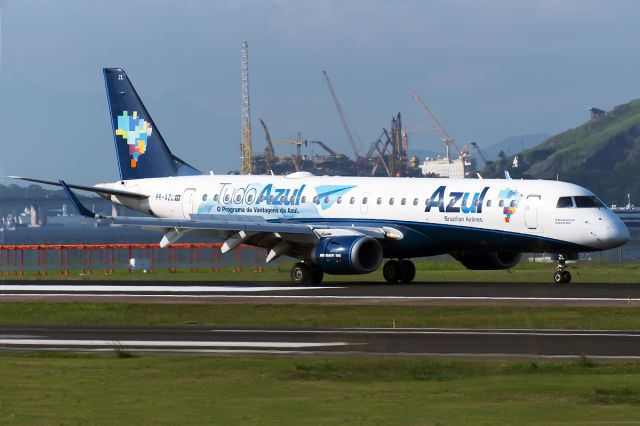 Embraer ERJ-190 (PR-AZL)