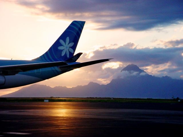 Airbus A340-300 (F-OSUN) - Ship " Moorea" with the island of Moorea in the background