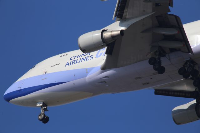 Boeing 747-400 (B-18712)