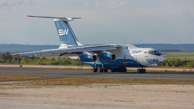 Ilyushin Il-76 (4K-AZ41)