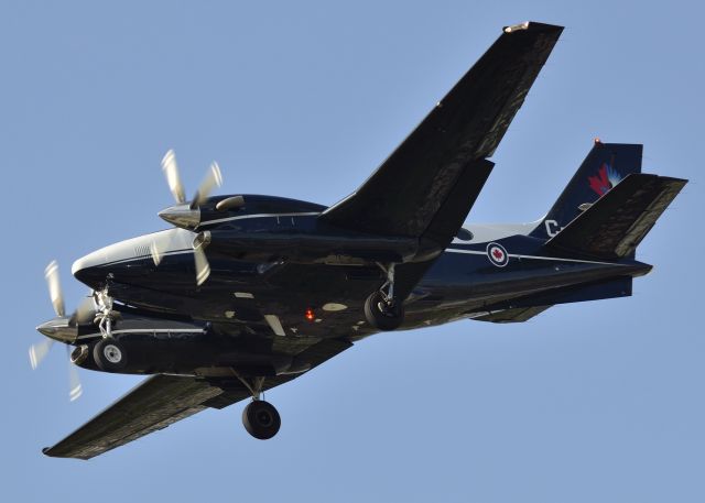Beechcraft King Air 90 (C-FMFU)