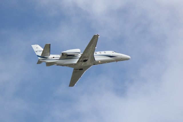 Cessna Citation Excel/XLS (N188WS) - Cessna Citation Excel (N188WS) departs Sarasota-Bradenton International Airport