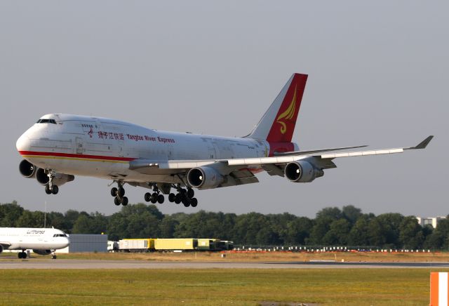 Boeing 747-400 (B-2435)