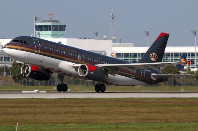 Airbus A320 (JY-AYQ)