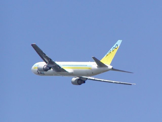 BOEING 767-300 (JA01HD)