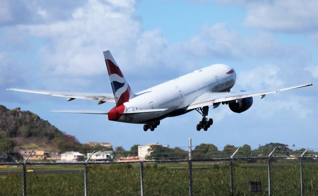 Boeing 777-200 (G-VIIO)