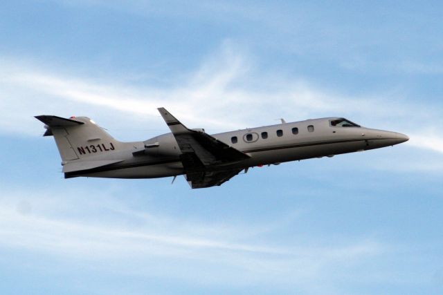 Learjet 31 (N131LJ) - 26-Oct-09