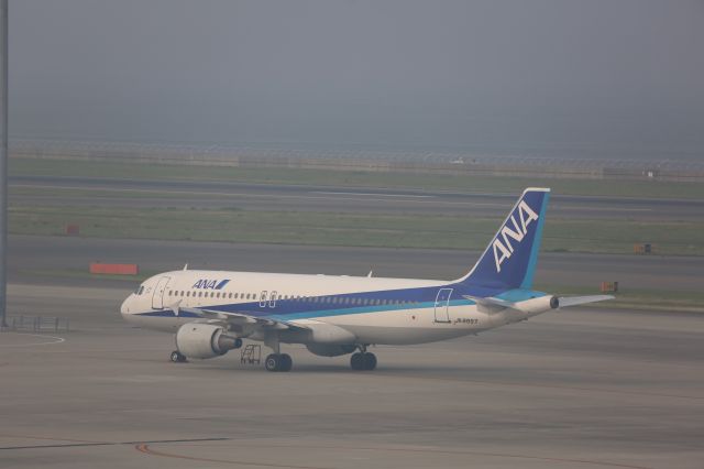 Airbus A320 (JA8997)