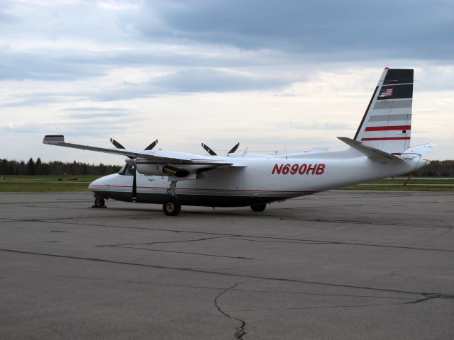 Rockwell Turbo Commander 690 (N690HB)