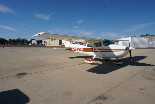 Cessna Skyhawk (N73726)
