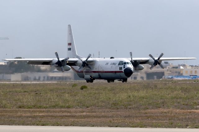 Lockheed C-130 Hercules (SU-BKU)