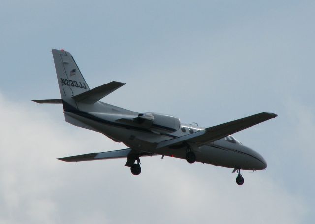 Cessna 500 Citation 1 (N233JJ) - Landing at Shreveport Regional.