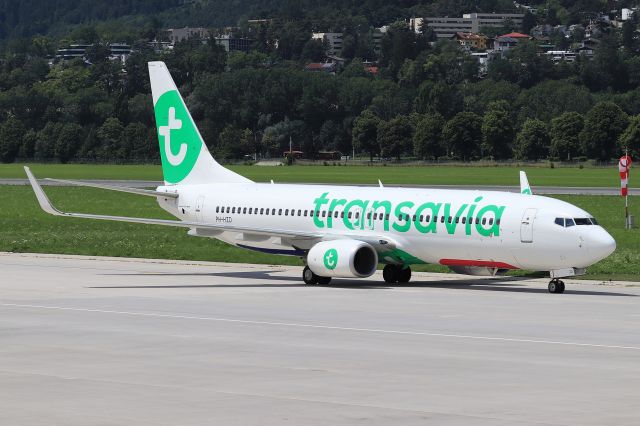 Boeing 737-800 (PH-HZD)