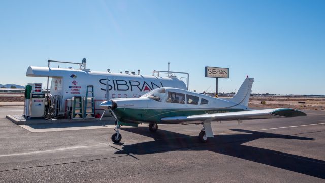 Piper Cherokee (N55960) - Refueling at KDVT