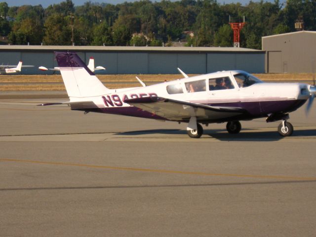 Piper PA-24 Comanche (N9436P) - TAXIING TO PARKING