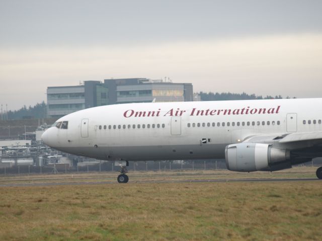 McDonnell Douglas DC-10 (N720AX)