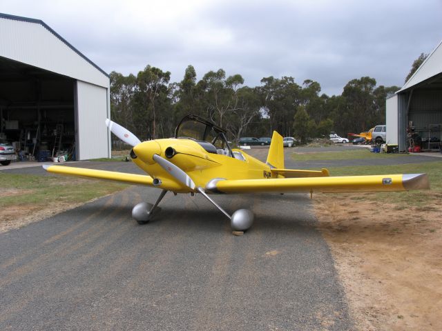 Vans RV-4 (VH-LPP) - Van's RV-4br /Amateur Built Aircraftbr /Manufactured in 2004, Australiabr /Photo: 08.11.2009