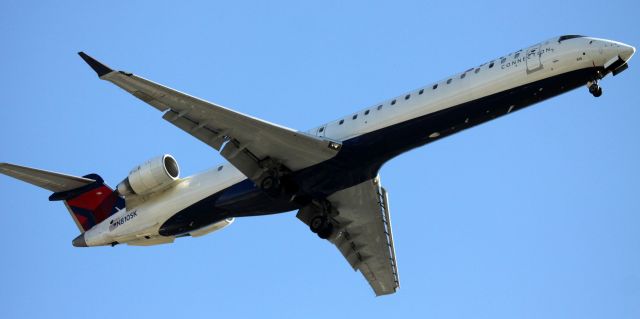 Canadair Regional Jet CRJ-900 (N810SK) - dba Delta Connection #4616 On Final 30L, from KLAX  07-06-2015
