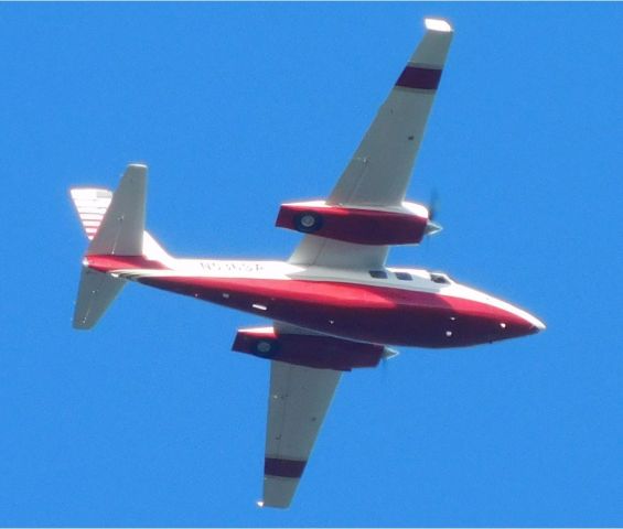 Aero Commander 500 (N536SA) - An Aero Commander 500 overflying Corvallis, Oregon on 7th October 2021.