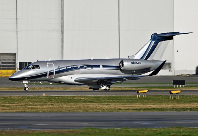 Embraer Legacy 550 (N61MN)