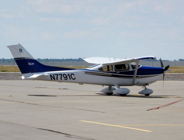 Cessna Skylane (N7791C)