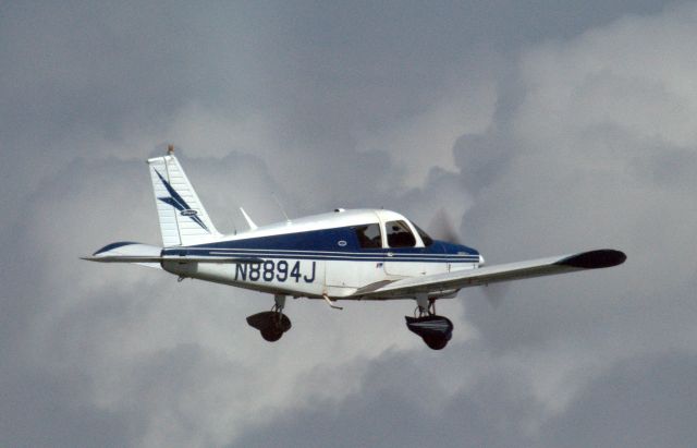 Piper Cherokee (N8894J)