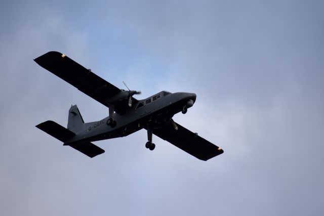 ROMAERO Turbine Islander (G-CGTC) - On approach runway 25 Belfast International - 12 March 2016