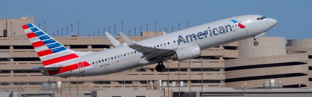 Boeing 737-700 (N979AN) - phoenix sky harbor international airport 05NOV20