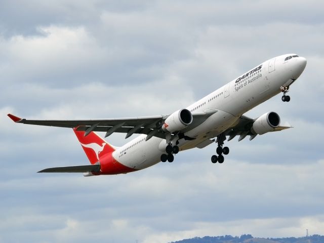 Airbus A330-300 (VH-QPD) - Getting airborne off runway 23 and heading for Singapore. Tuesday 27th December 2011.