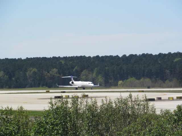 Canadair Regional Jet CRJ-700 (N511MJ)