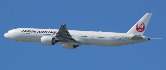 Boeing 777 (JA7407) - 5-31-16br /Go Around