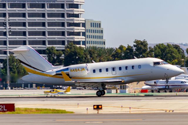 Canadair Challenger (N484JM)