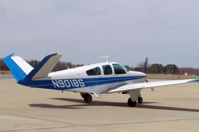 Beechcraft 35 Bonanza (N9018S)