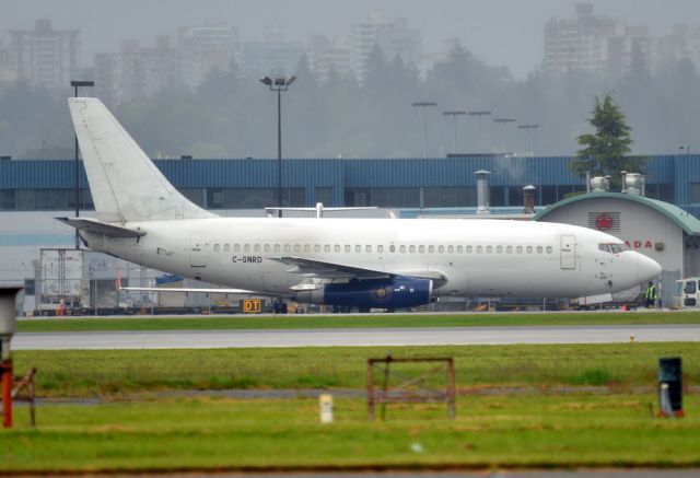 Boeing 737-200 (C-GNRD)