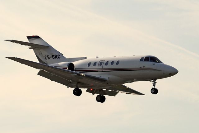 Hawker 800 (CS-DRC)