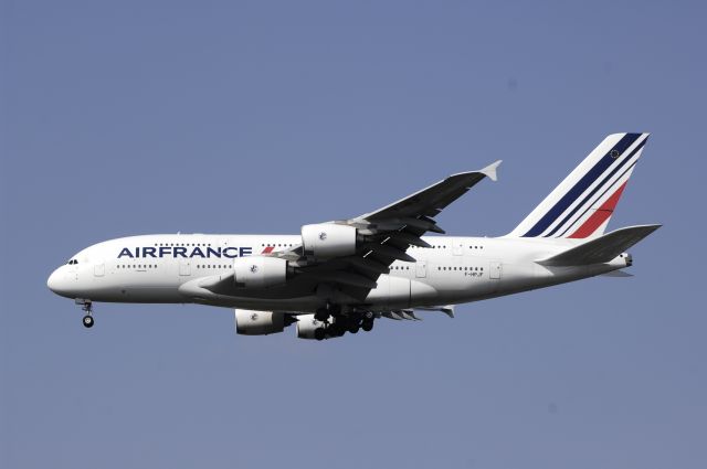 Airbus A380-800 (F-HPJF) - Final Approach to Narita Intl Airport Rwy16R on 2013/05/06